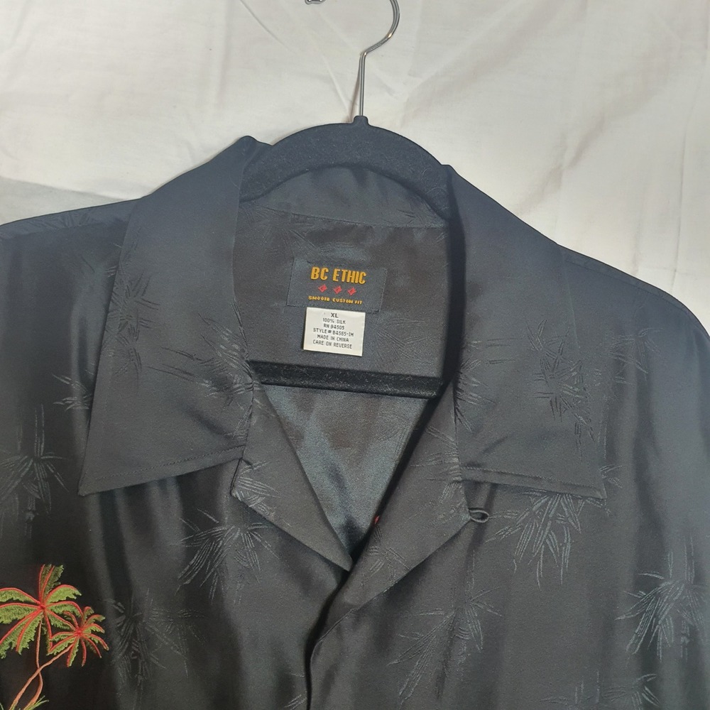 BC Ethic Mens XL Black 100% Silk Aloha Embroidered Hawaiian Camp Shirt Volcano - Picture 10 of 13